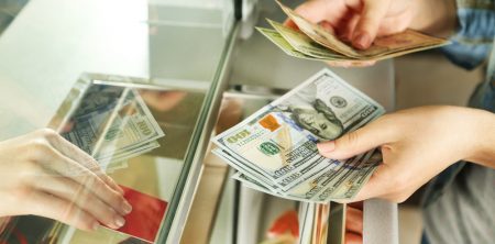 Consejos para cambiar moneda extranjera de forma segura